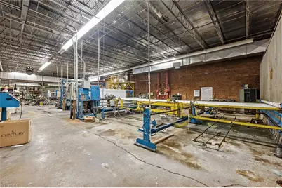 1000 E Butler Avenue, Liberty, NC 27298 - Photo 26