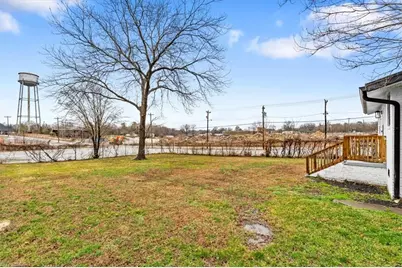 404 Lexington Avenue, Thomasville, NC 27360 - Photo 18