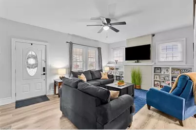 404 Lexington Avenue, Thomasville, NC 27360 - Photo 4