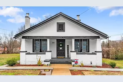 404 Lexington Avenue, Thomasville, NC 27360 - Photo 1