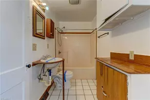 2407 Spring Garden St, Greensboro, NC 27403 - Photo 12