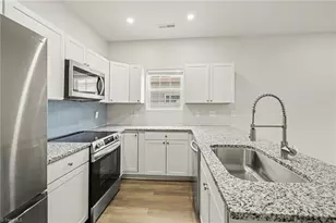 715 Meadowgreen Village Dr, Eden, NC 27288 - Photo 2