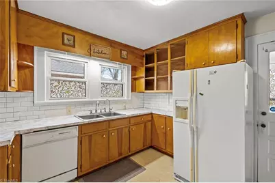 403 Phillips Avenue, High Point, NC 27262 - Photo 8