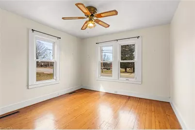 403 Phillips Avenue, High Point, NC 27262 - Photo 12