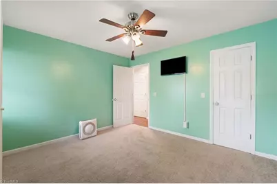 2209 Franklin Court, Burlington, NC 27215 - Photo 18