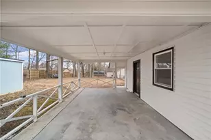 220 Hedgecock Rd, High Point, NC 27265 - Photo 32