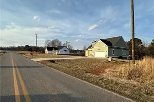 139 Old Quarry Rd, State Road, NC 28676 - Photo 4