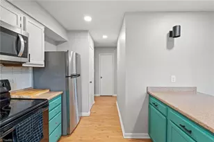 3812 Langdon Dr, Greensboro, NC 27410 - Photo 12