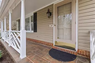 24 Brownstone Ln, Greensboro, NC 27410 - Photo 2