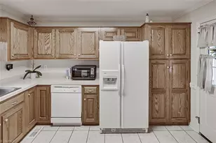 2411 Regency Dr, Randleman, NC 27317 - Photo 10