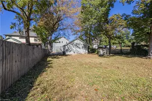 929 S Hawthorne Rd, Winston-Salem, NC 27103 - Photo 40