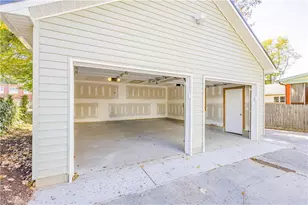 929 S Hawthorne Rd, Winston-Salem, NC 27103 - Photo 38