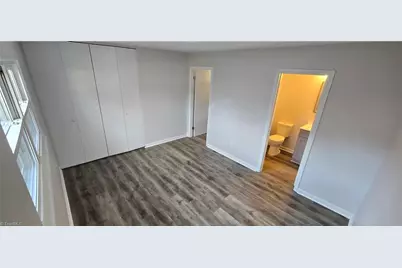 305 Spicewood Drive, Greensboro, NC 27405 - Photo 14