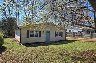 305 Spicewood Dr, Greensboro, NC 27405 - Photo 2