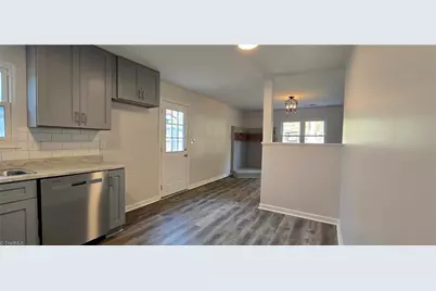 305 Spicewood Drive, Greensboro, NC 27405 - Photo 8