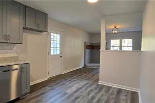 305 Spicewood Dr, Greensboro, NC 27405 - Photo 8