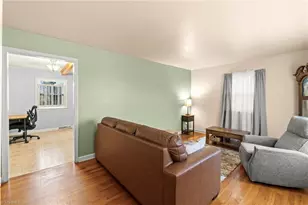 2320 Glenhaven Dr, Greensboro, NC 27406 - Photo 10