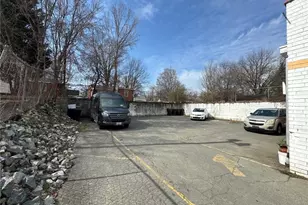 945 E Webb Ave, Burlington, NC 27217 - Photo 24