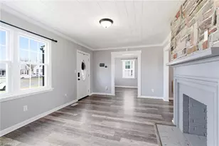 1401 Ashe St, Burlington, NC 27217 - Photo 8