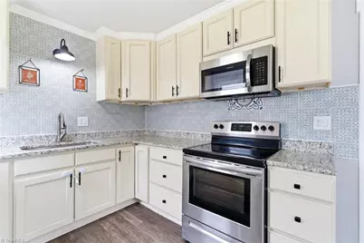 1401 Ashe Street, Burlington, NC 27217 - Photo 14