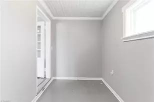 1401 Ashe St, Burlington, NC 27217 - Photo 10