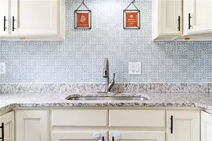 1401 Ashe St, Burlington, NC 27217 - Photo 18