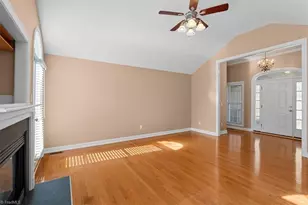 4528 Springbrook Dr, Burlington, NC 27215 - Photo 6