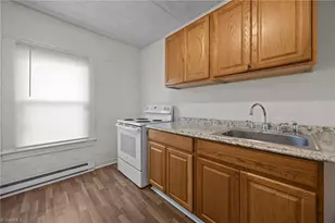 313 Burton Ave, High Point, NC 27262 - Photo 10