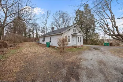 313 Burton Avenue, High Point, NC 27262 - Photo 2