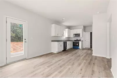 1019 E Sprague Street, Winston-Salem, NC 27107 - Photo 8