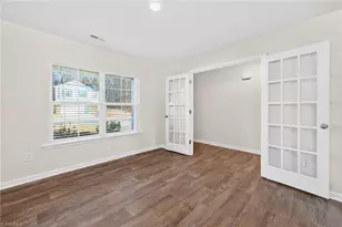 2312 Wilpar Dr, Greensboro, NC 27406 - Photo 8