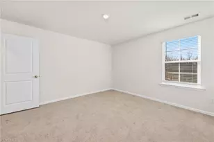 2312 Wilpar Dr, Greensboro, NC 27406 - Photo 16