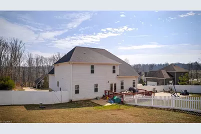 7507 Bentridge Forest Drive, Kernersville, NC 27284 - Photo 42