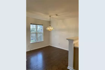 17 Pickwick Place, Greensboro, NC 27407 - Photo 10