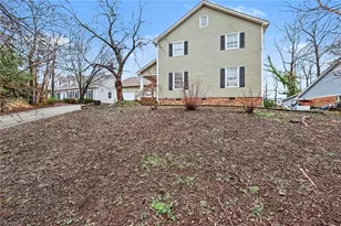 4518 Oak Hollow Dr, High Point, NC 27265 - Photo 4