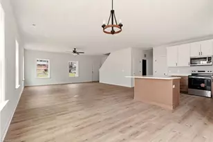 122 Orville Dr, High Point, NC 27260 - Photo 6