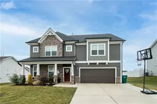 6284 Finch Mdw Ct, Clemmons, NC 27012 - Photo 2