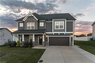 6284 Finch Mdw Ct, Clemmons, NC 27012 - Photo 4