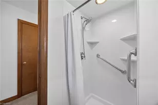 2004 Saddlegate Ct, Greensboro, NC 27407 - Photo 22