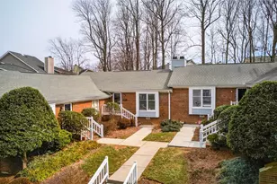 2004 Saddlegate Ct, Greensboro, NC 27407 - Photo 4