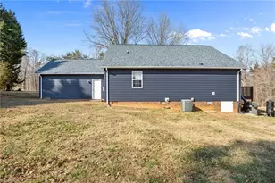 220 Farmview Rd, Madison, NC 27025 - Photo 34