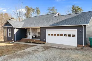 220 Farmview Rd, Madison, NC 27025 - Photo 2