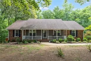 7410 Dickinben Dr, Summerfield, NC 27358 - Photo 4