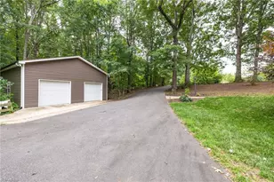 7410 Dickinben Dr, Summerfield, NC 27358 - Photo 2