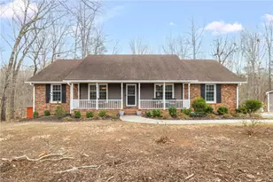 7410 Dickinben Dr, Summerfield, NC 27358 - Photo 2
