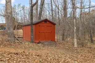 7410 Dickinben Dr, Summerfield, NC 27358 - Photo 46