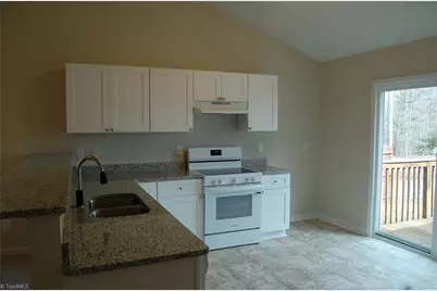 1910 Glenside Drive, Greensboro, NC 27405 - Photo 4