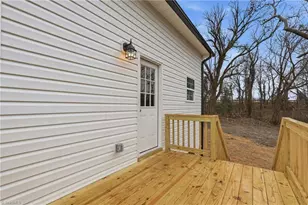 3546 Riverside Dr, Greensboro, NC 27406 - Photo 30