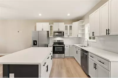 3546 Riverside Drive, Greensboro, NC 27406 - Photo 8