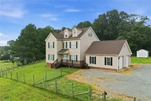 4872 Thom Rd, Mebane, NC 27302 - Photo 2
